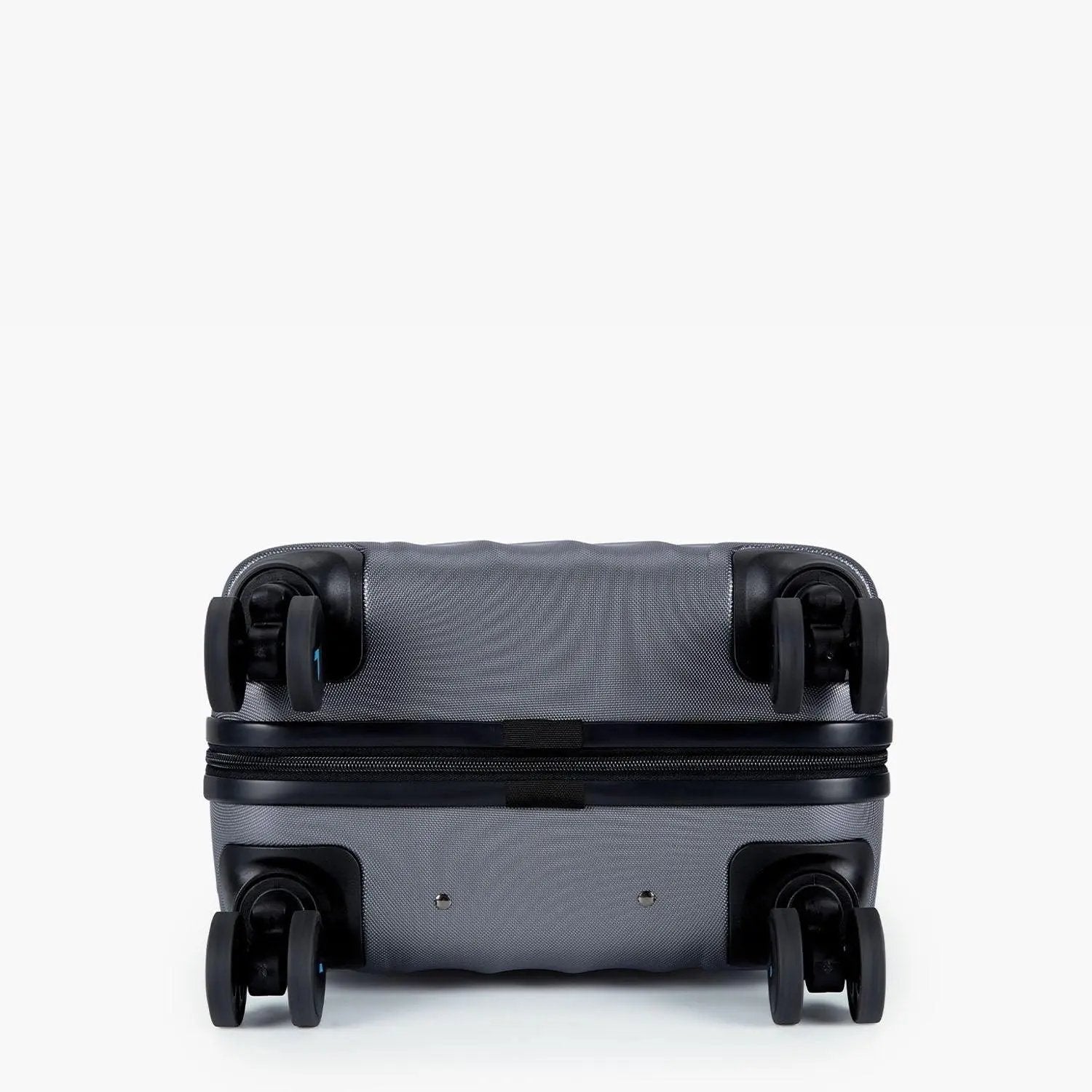 Globetrotter 20" Hardside Rolling Carry-on Stylish Suitcase