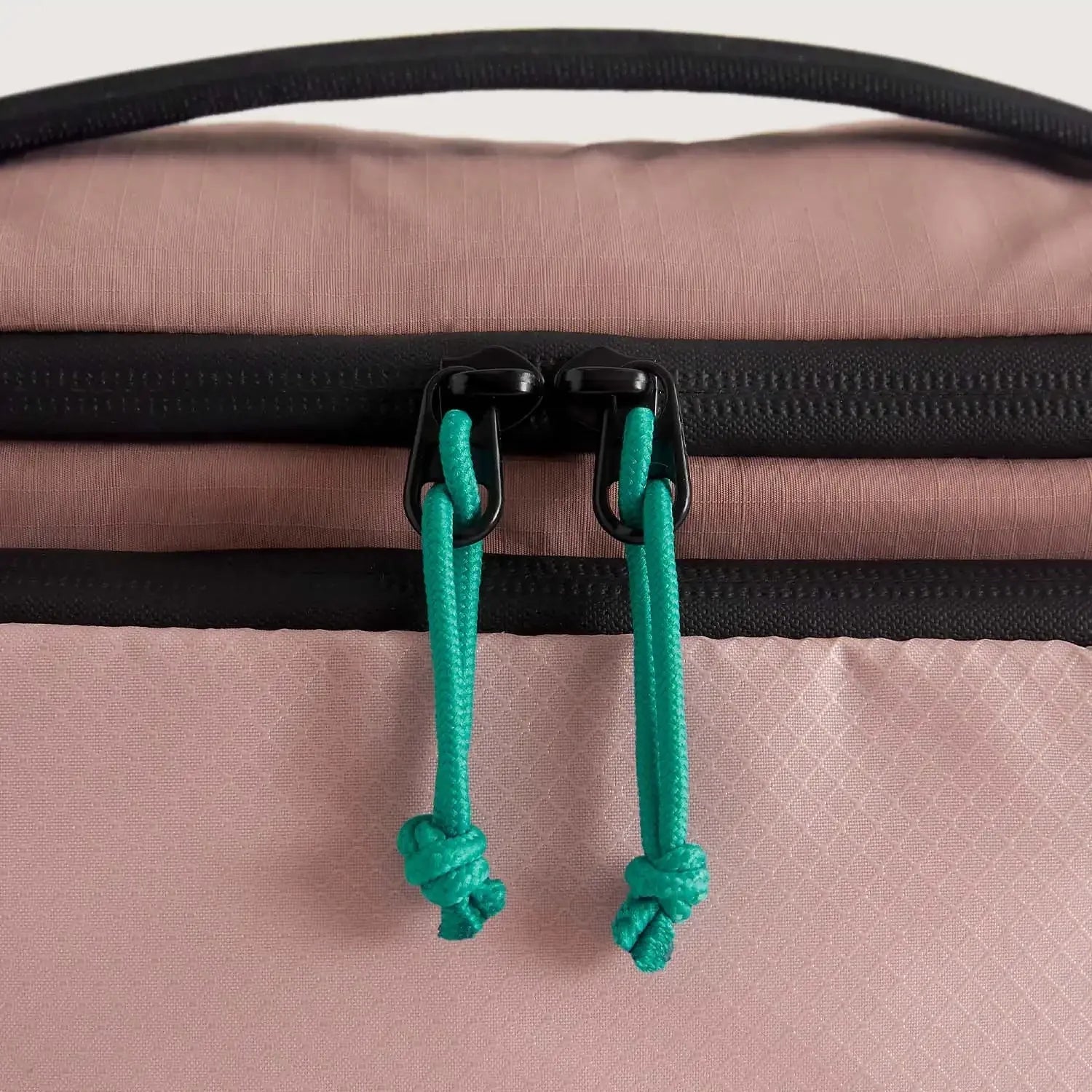 Blast 4.5L Hanging Toiletry Bag