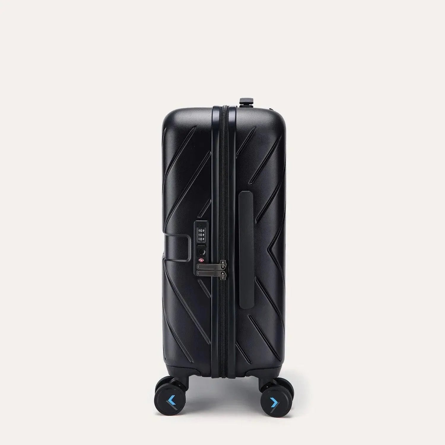 Daren 16-20 Inch Lightweight Hardside Carry-On Suitcase