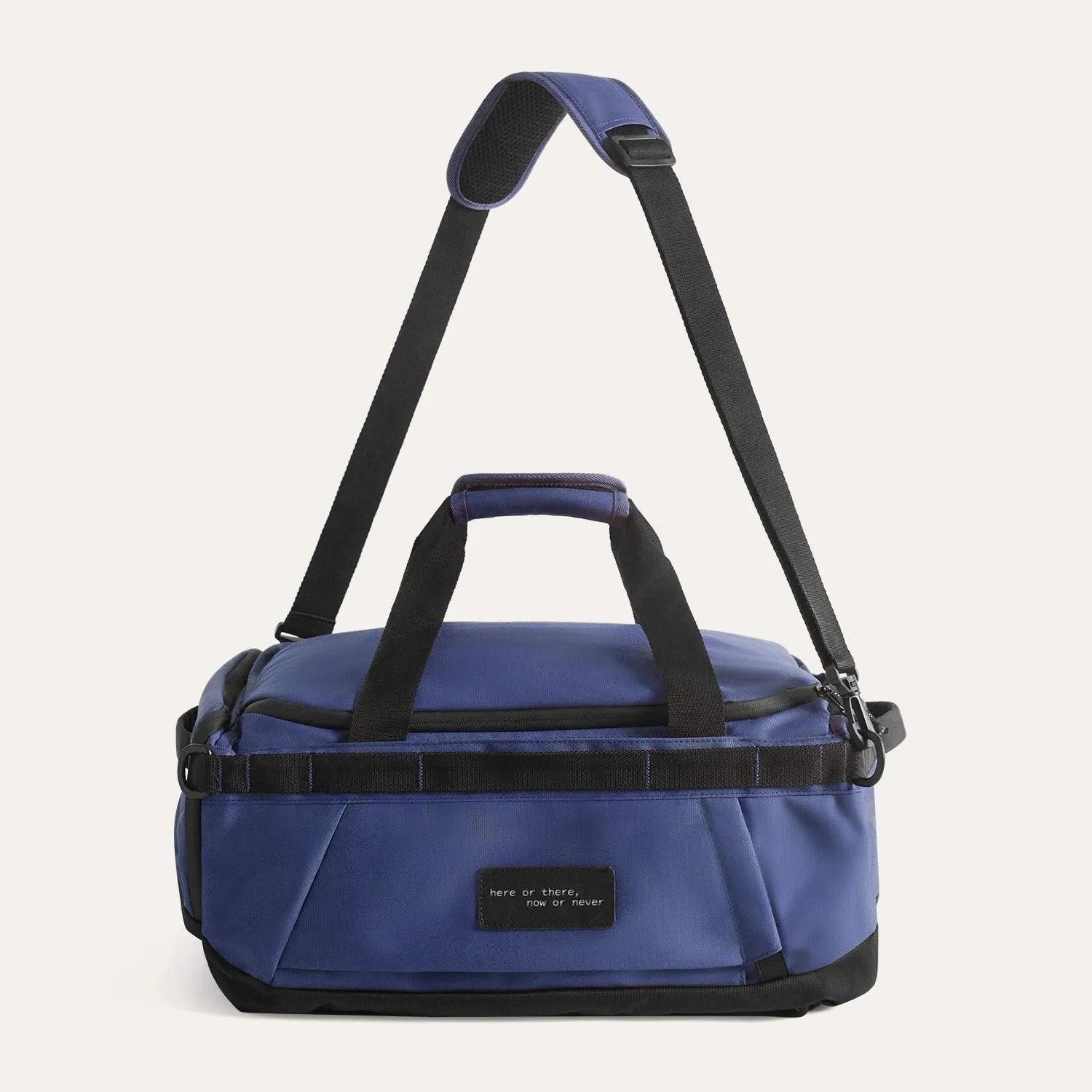 Paz 43L Duffle Backpack
