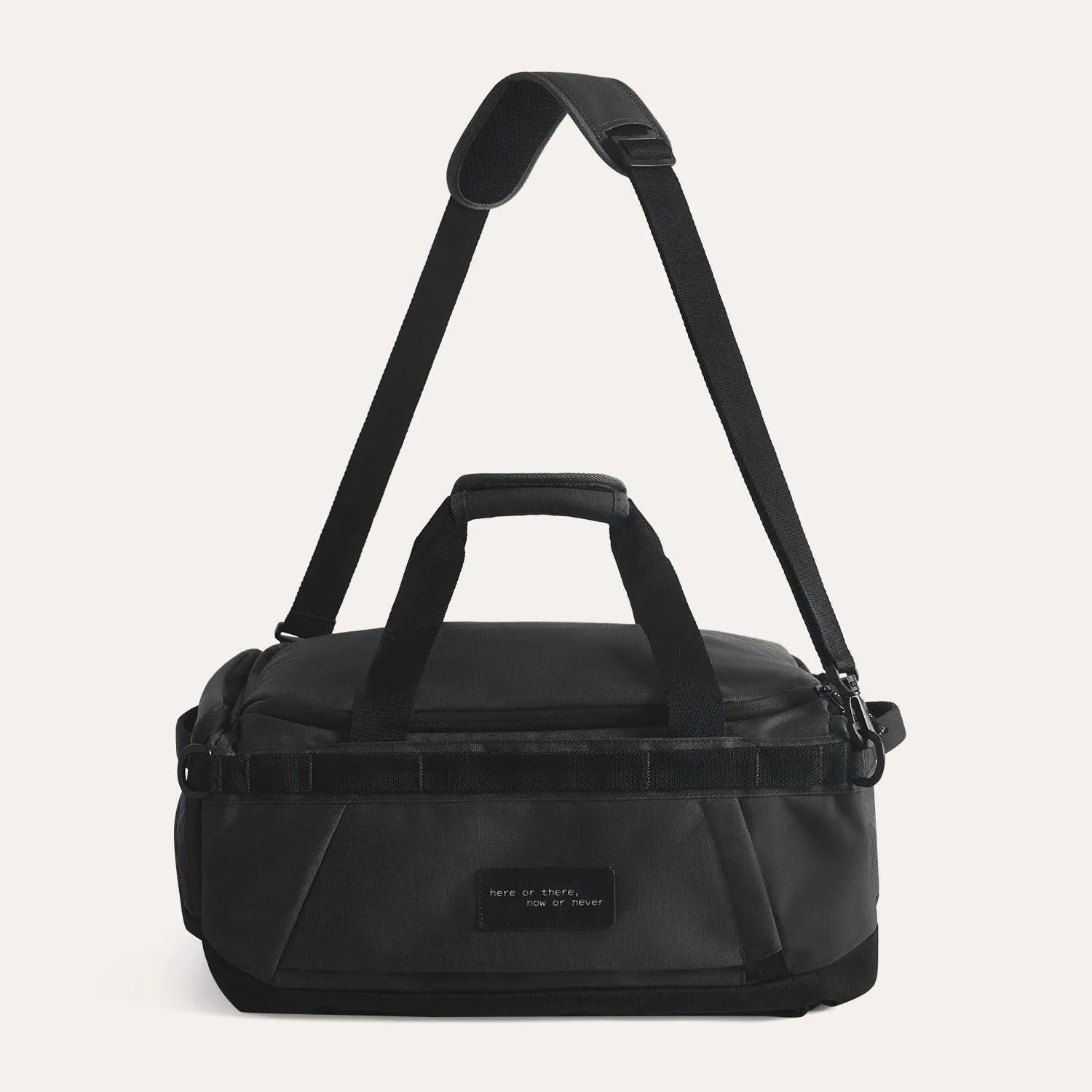 Paz 43L Duffle Backpack